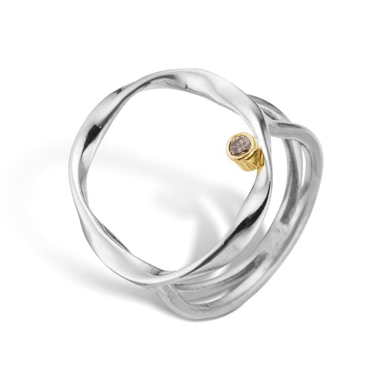 Lotus Oval Ring fra ByBirdie - Eksklusivt smykke tilbud!