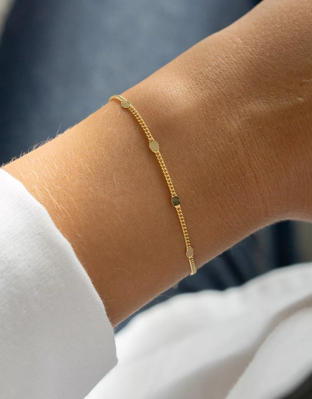 Claire - Guld Armbånd til Black Friday Tilbud