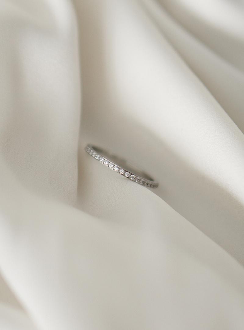 Alba - Elegant Sølv Ring med Sten til Black Friday Udsalg