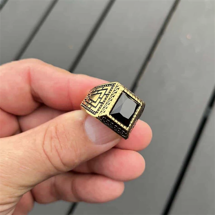 Rope Herrering med Sort Onyx og PVD Guldbelægning - Tilbud!