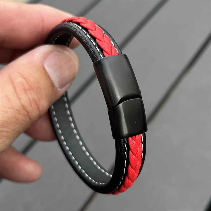 Rød Læderarmbånd med Flet - Stilfuld Herresmykke
