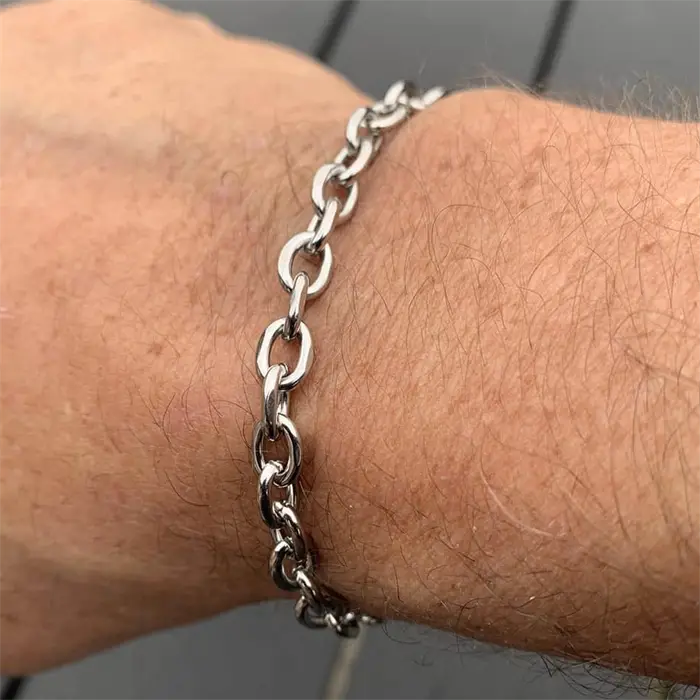 Simpelt 6mm Ædelstål Armbånd - Hot Minimalisme!