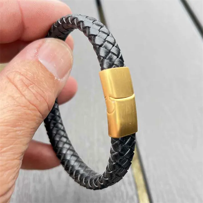 Mini Major Armbånd i Fiberlæder med Guldlås
