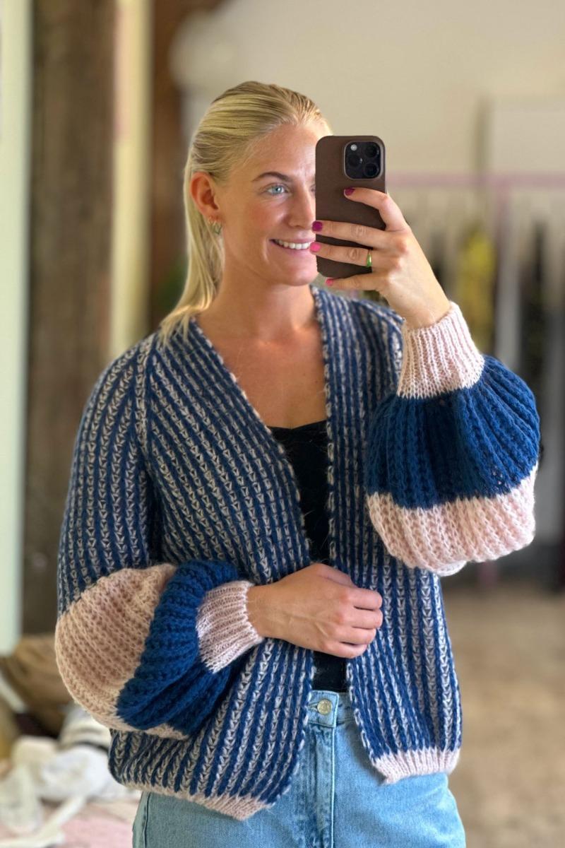 Noella - Liana Strikket Cardigan - Udsalg i Rosenavy