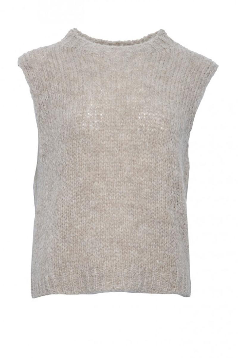 Noella Kala Vest i Sand - Udsalg på Lykke by Lykke