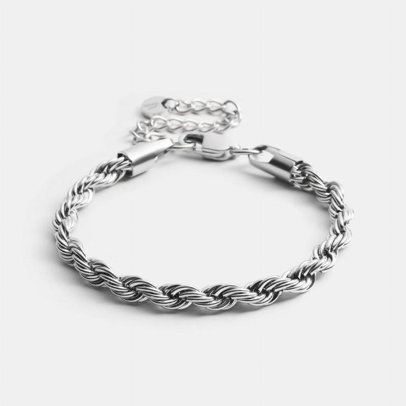 Sølvfarvet Twisted Rope Armbånd - Perfekt til Stacked Look