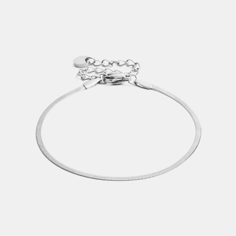 Flad Snake Armbånd i Sølvfarve - Luksuriøs Elegance