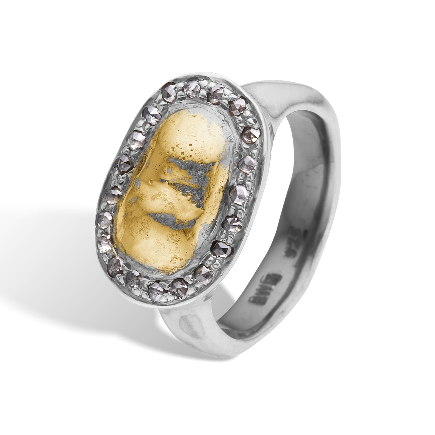 Dagmar Signet Pavé Ring - Eksklusiv Smykkeoplevelse