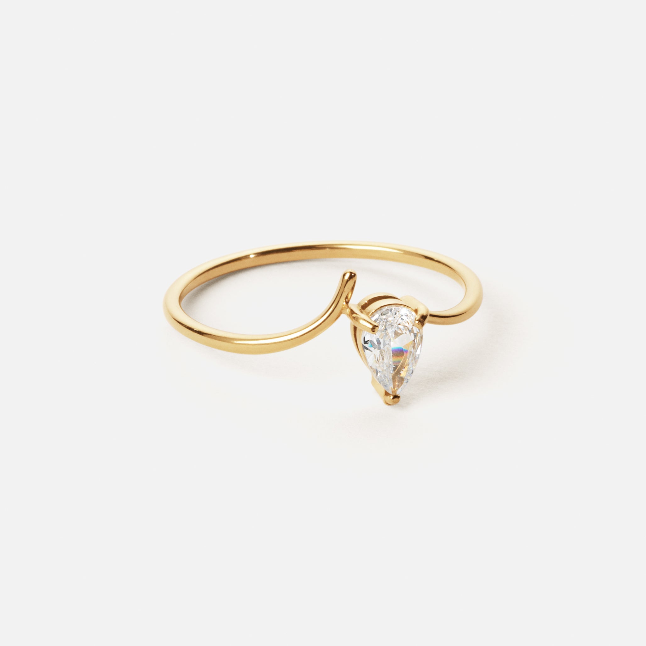 Ice Drop Zirkon Ring - 18k Guldbelagt Smykke til Stilfulde