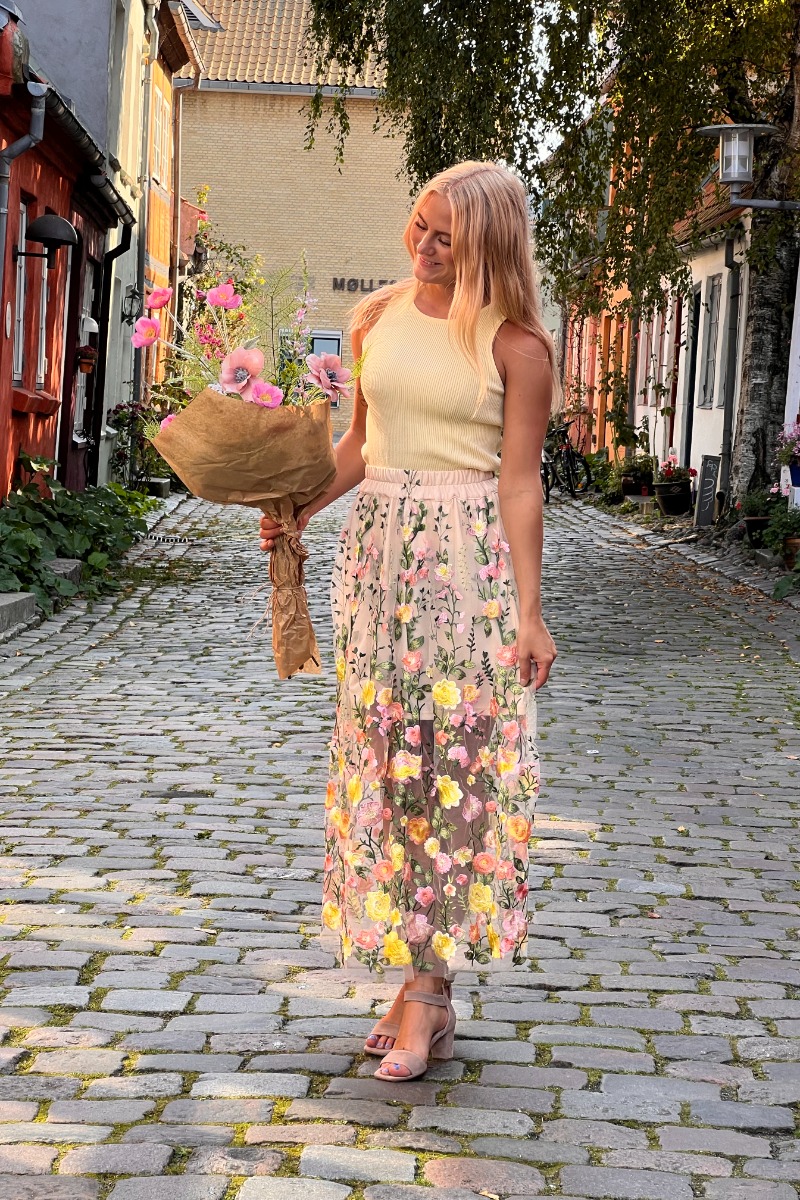 A-view - Fuchsia Mesh Nederdel med A-snit