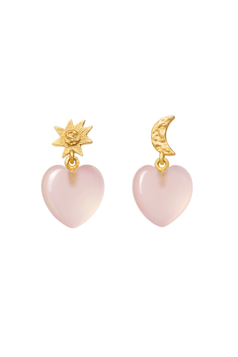 Maanesten øreringe - Care Earrings i guld med hjerte