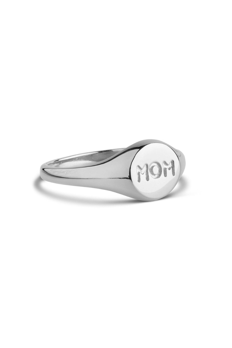 Enamel - Sølv Ring med "MOM" Indgravering - Udsalg
