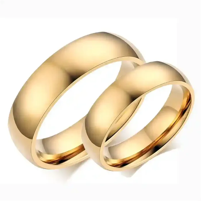 Glansfuld Forgyldt Ring i Ædelstål - Tidløs Elegance