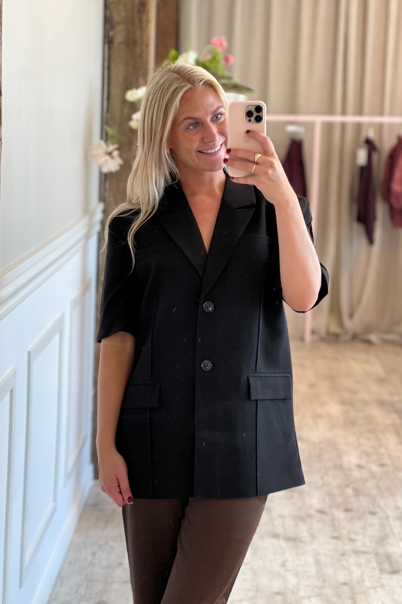 Noella - Leanne Blazer - Sort Kvalitetsblazer til Efteråret