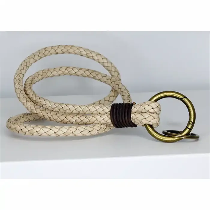 Nøglering i 8mm Læder - Lysbrun, 80cm med Messing Karabin
