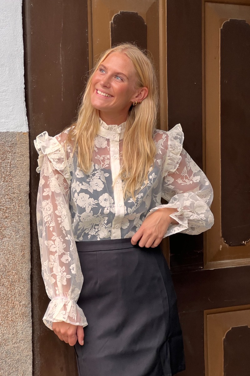 Loved By Lykke - Skjorte - Ly Andrea Blouse - Creme White