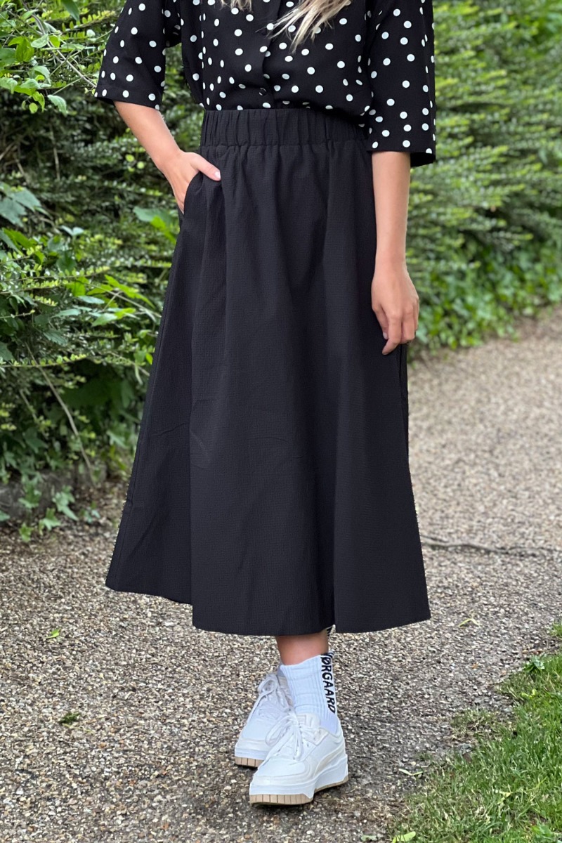 Elsket af Lykke - A-snit Nederdel - Bubble Black Jewel Box