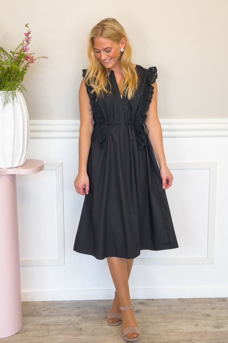 Elsket af Lykke - Kjole - Lace It Dress - Sort Elegance