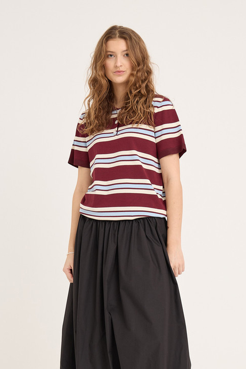 A-view T-shirt i Polo Stripe - Bordeaux Hvid Blå