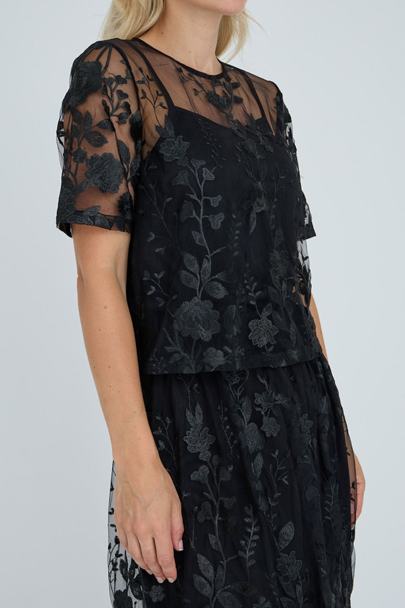 A-view - Fuschia Bluse med Smukke Detaljer