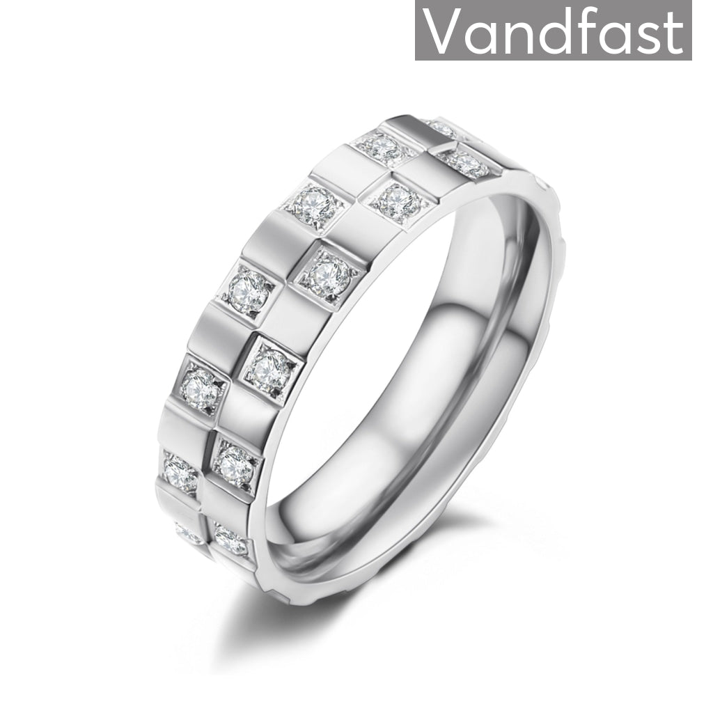 Annebrauner Chess Hvid Ring - Elegant og Vandfast Smykke