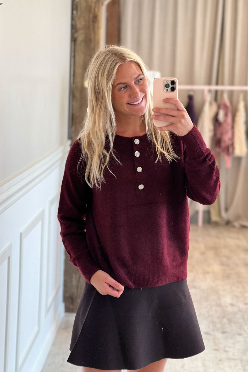 Lækker Rina Knit Strik i Bordeaux - Perfekt til Efteråret!