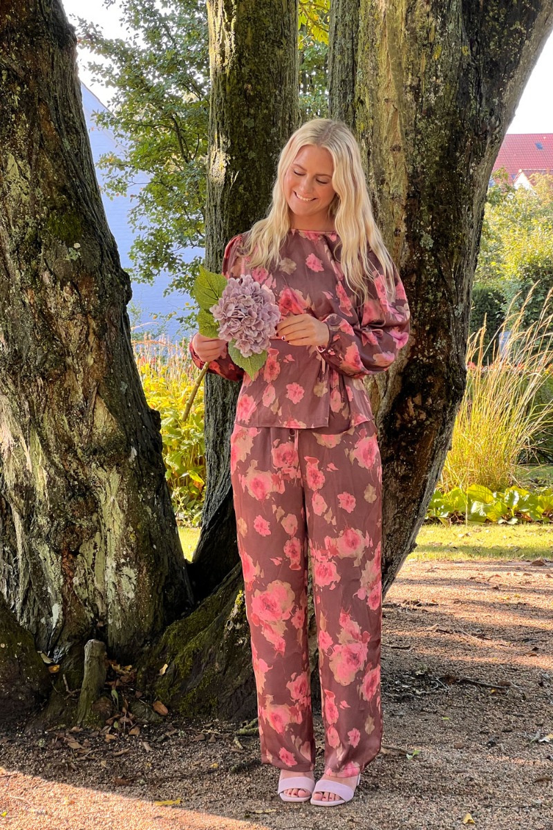 Loved By Lykke - Bukser - Tilde Pant - Brown Flower