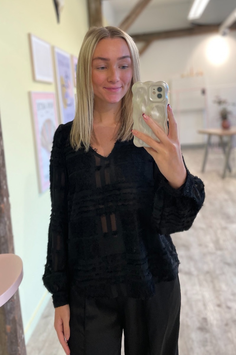 Mbym - Elegant Sort Bluse med Pufærmer - Udsalg