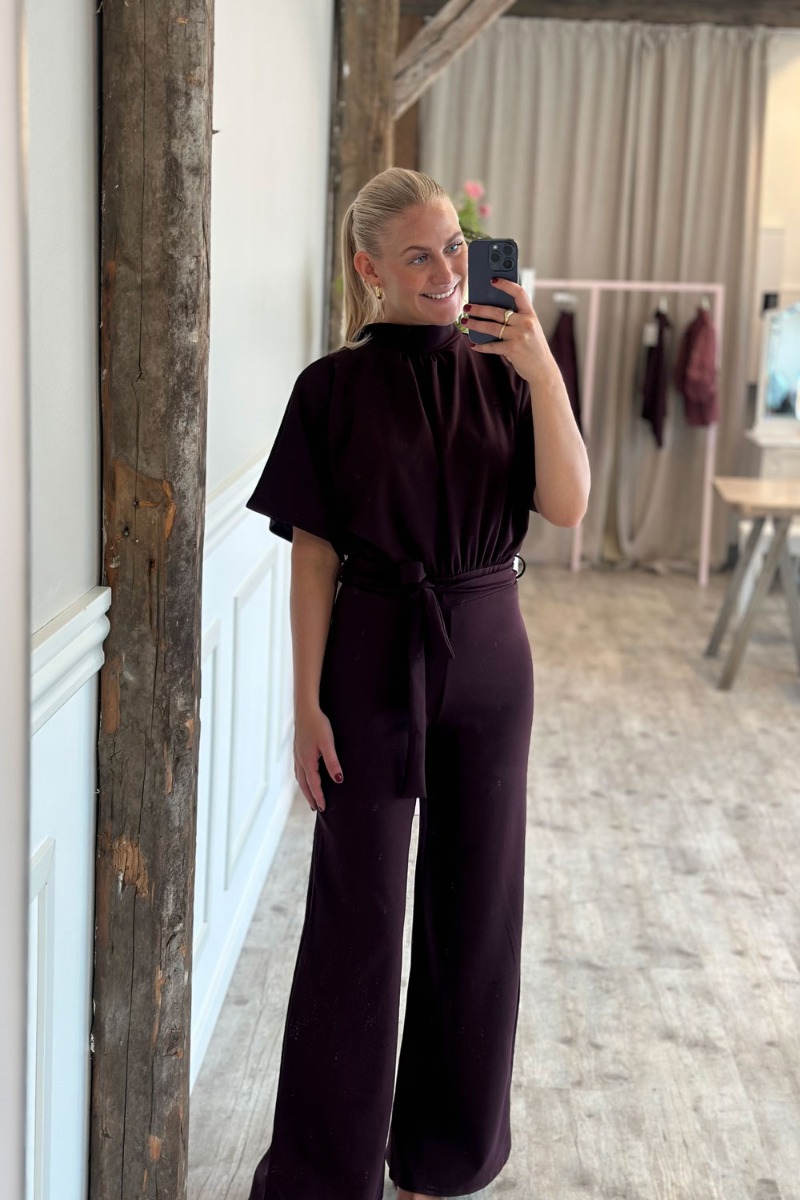 Sisters Point - Elegant Jumpsuit i Deep Bordeaux