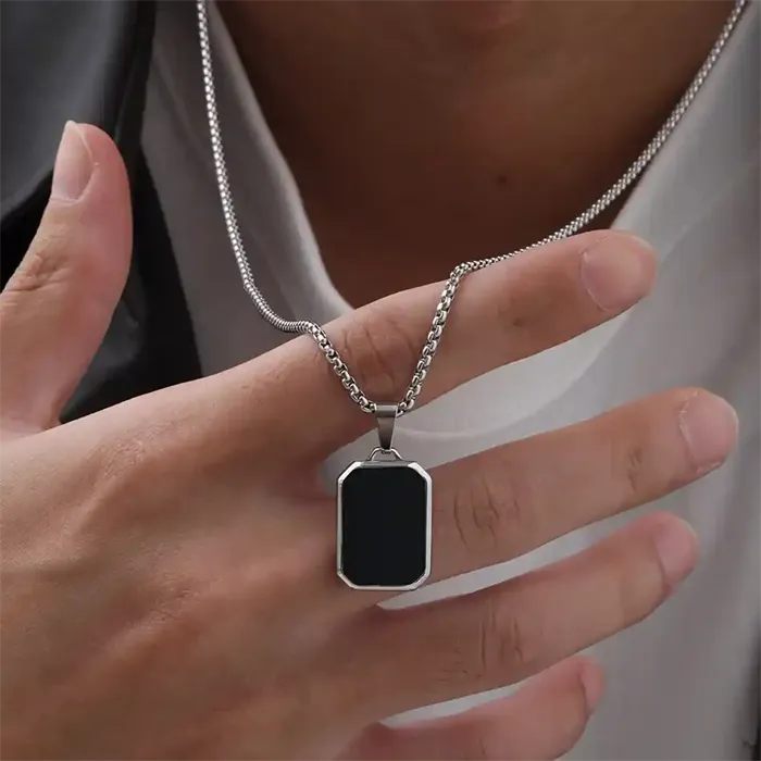 Black Geo Halssmykke I Lækker Stil