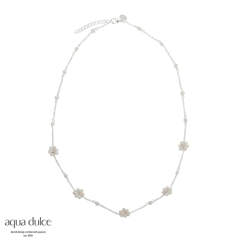 Daisy Pearl Necklace Silver