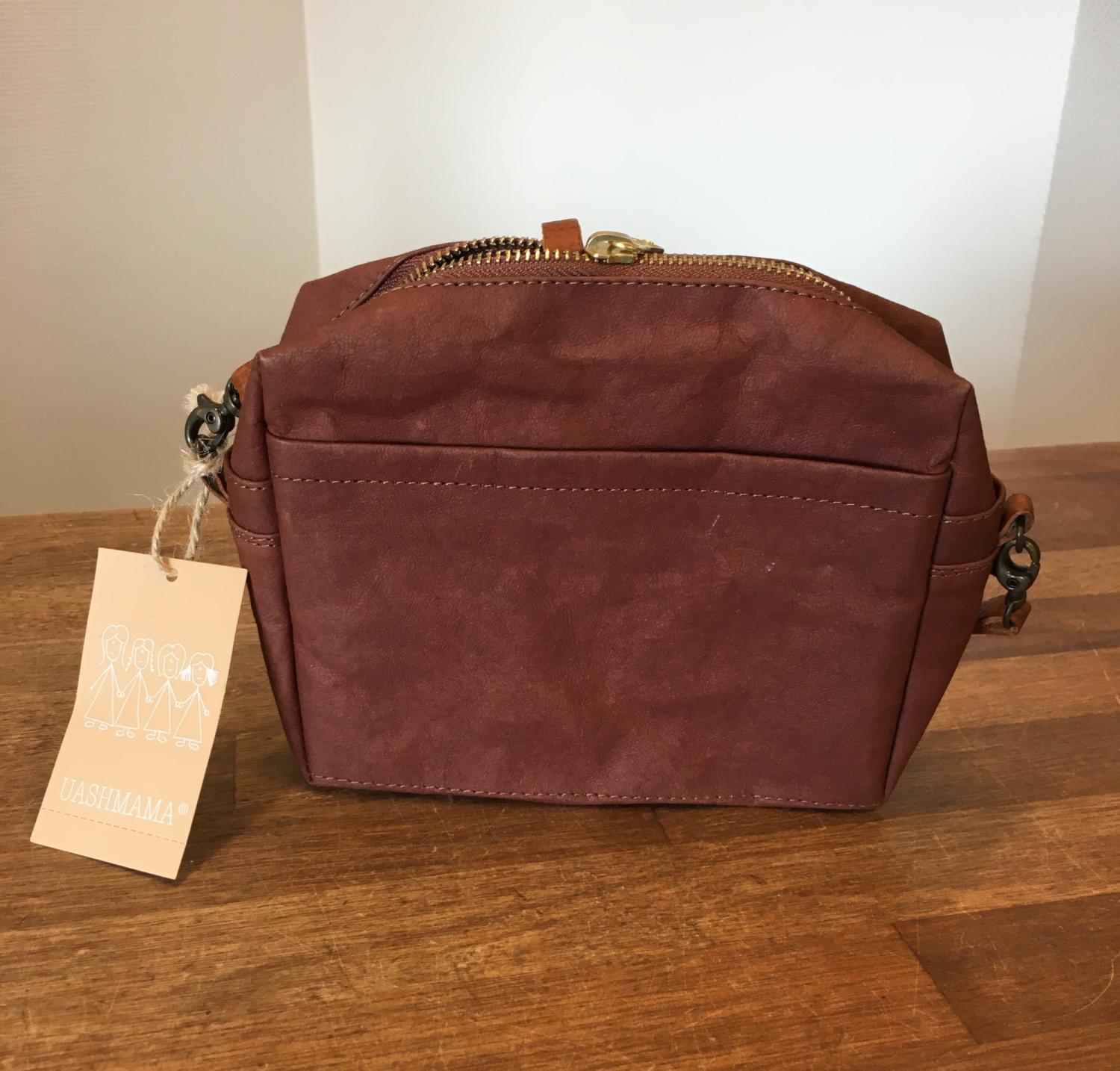 Tilbud Lille Skuldertaske Cognac Farve Fra Uashmama Spar 70 Nu 175 Kr