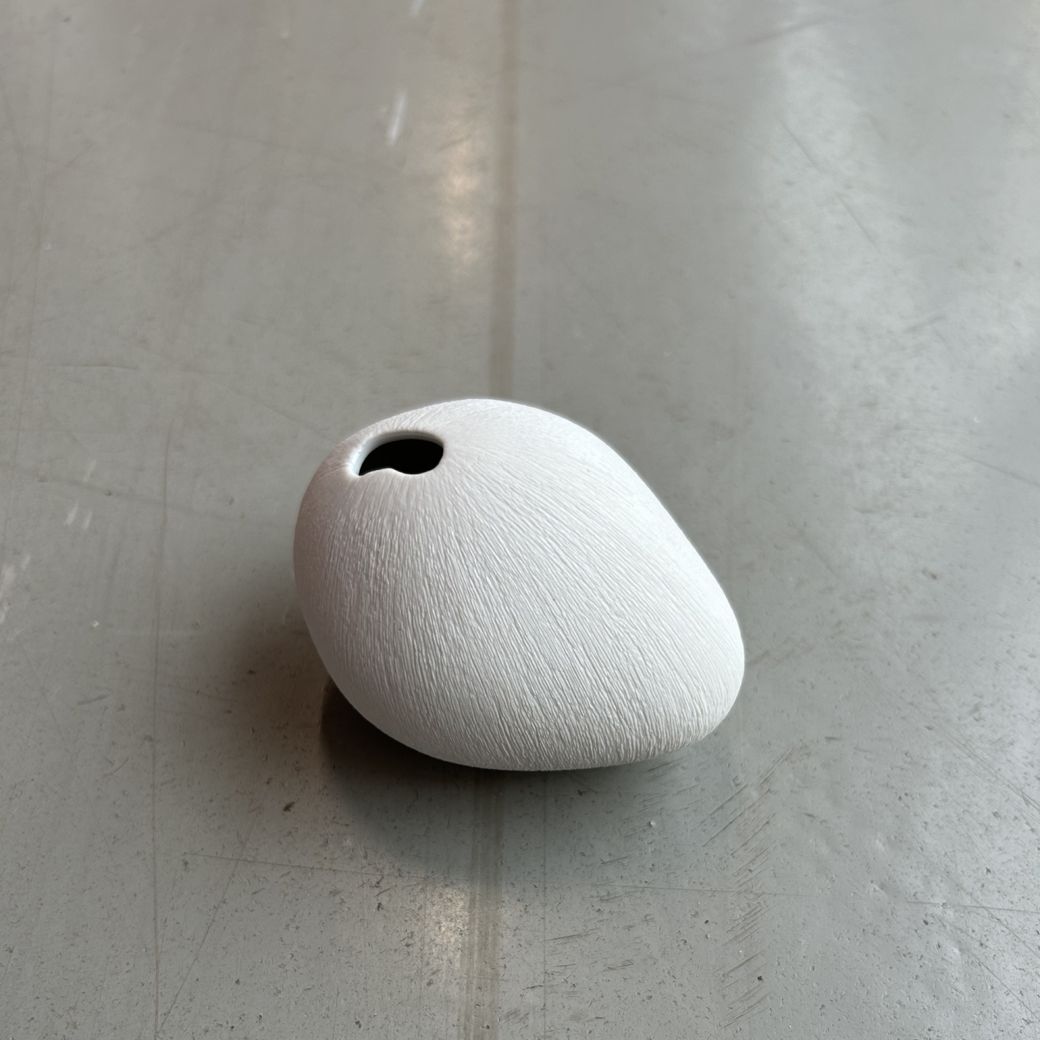 Lille Vase I Keramik Hvid  Lindform